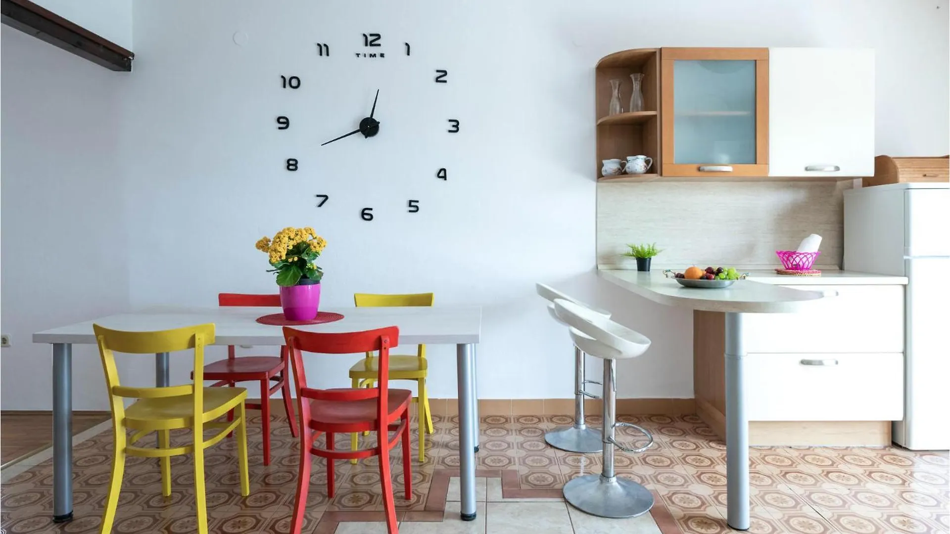 Tatil Evi Beautiful Home In Peruski With Kitchen