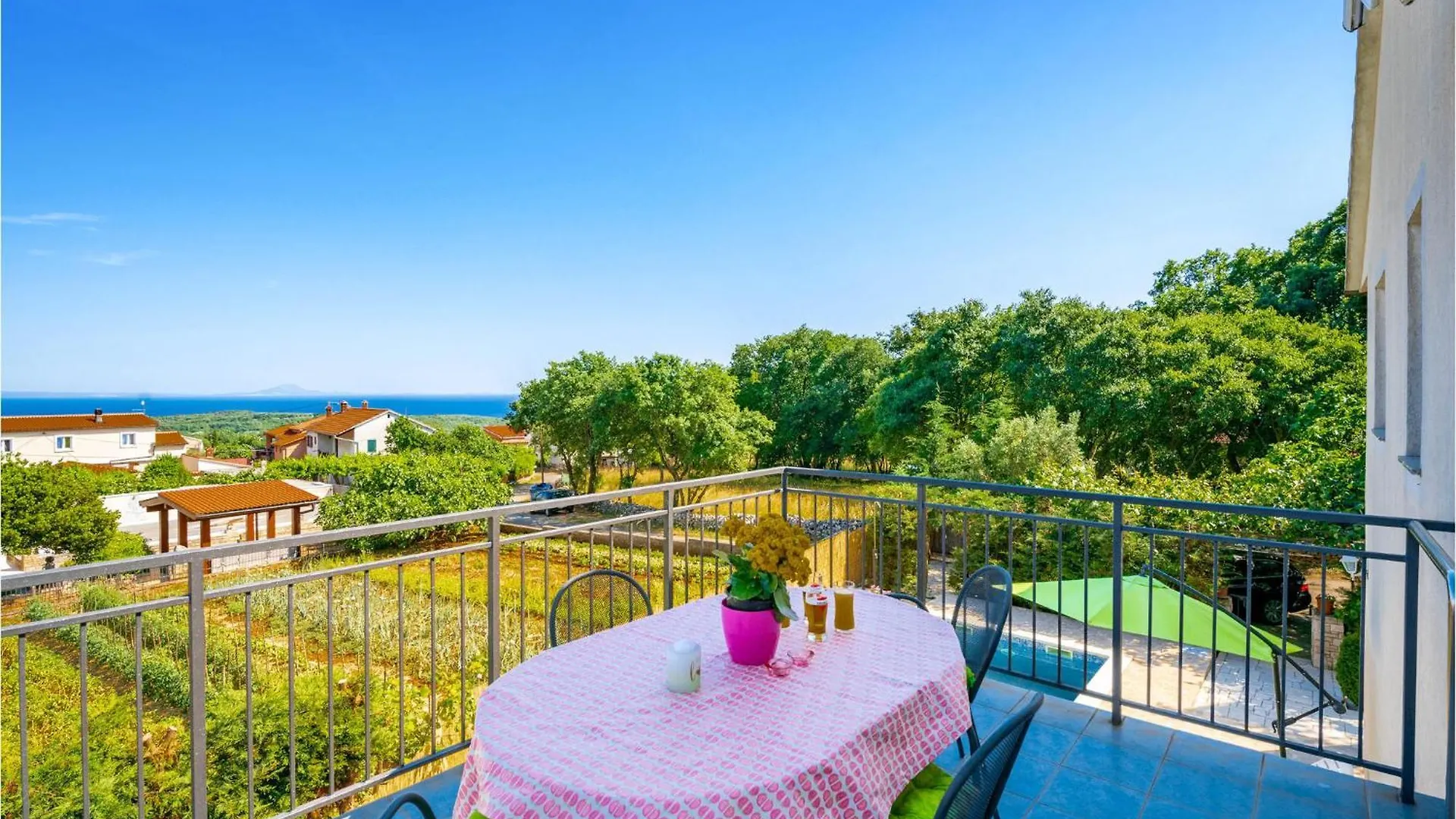 Beautiful Home In Peruski With Kitchen Hırvatistan