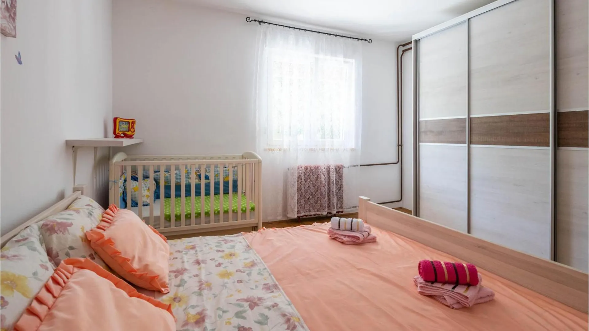 Beautiful Home In Peruski With Kitchen クロアチア